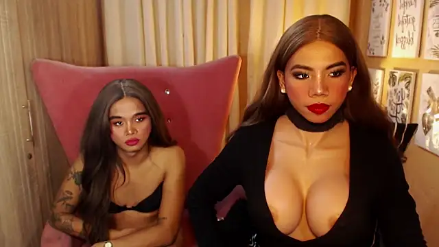 Snapshot of HeavenlyGoddessXx chatting on October 9, 10:00 pm HeavenlyGoddessXx online show from October 9, 10:00 pm