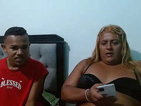 Kiarayalex online show from October 15, 5:51 am
