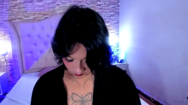 Snapshot of Isa_Queen_TS chatting on October 9, 2:35 am Isa Queen TS online show from October 9, 2:35 am