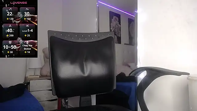 soffycarter1 online show from July 26, 3:30 pm