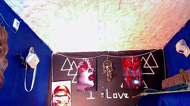 Sexy Hottxxx online show from November 27, 9:01 am