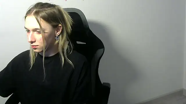 icebenz online show from April 1, 2:25 pm