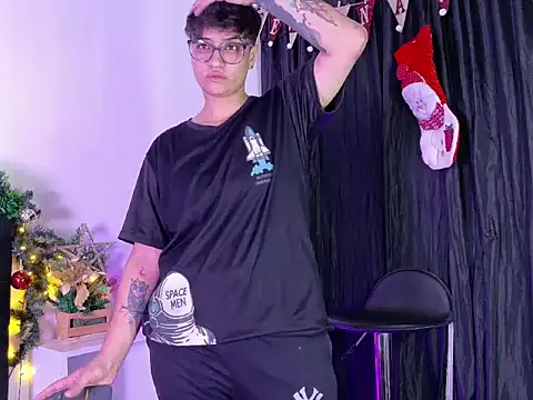 zarek boston online show from December 4, 4:27 am