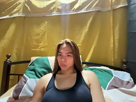 kierra fox online show from February 21, 11:35 am