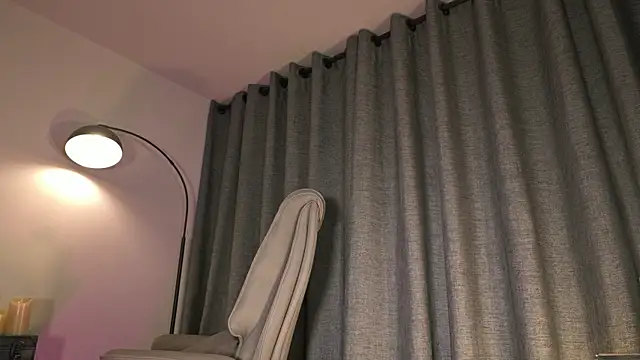 lianewhite online show from July 5, 2:49 am