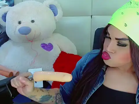 NharaBigCock online show from November 5, 8:09 pm