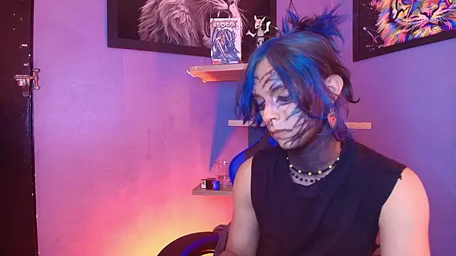 luxiel  online show from February 11, 11:56 pm