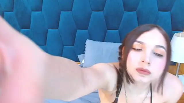 morrigan luxus2 online show from February 14, 10:16 pm