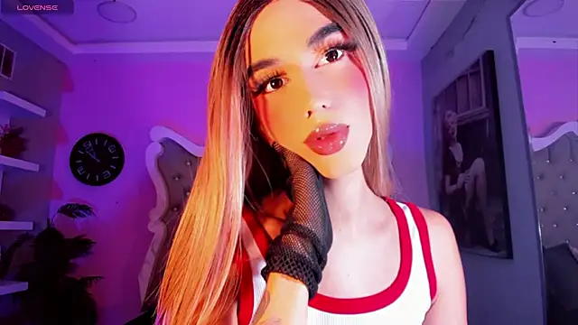 LeslieAmor1 online show from November 21, 6:03 am