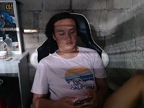 Miss Adalia Rose online show from April 18, 9:11 am