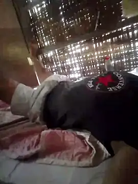 lovelycarla32 online show from November 26, 2:47 am