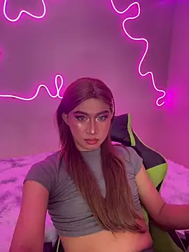  CandyTwink  online show from April 10, 10:10 am