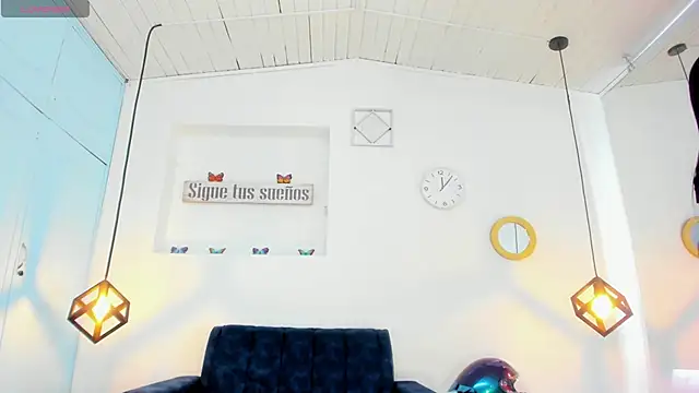 Hot Darliing online show from January 9, 5:07 pm