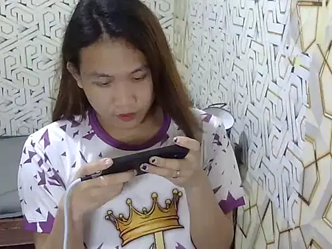 luna love bitex online show from May 4, 8:25 pm