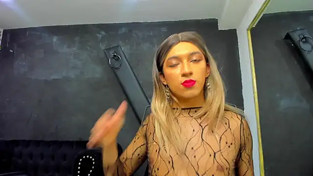 ArielBasquiat online show from December 16, 5:45 am