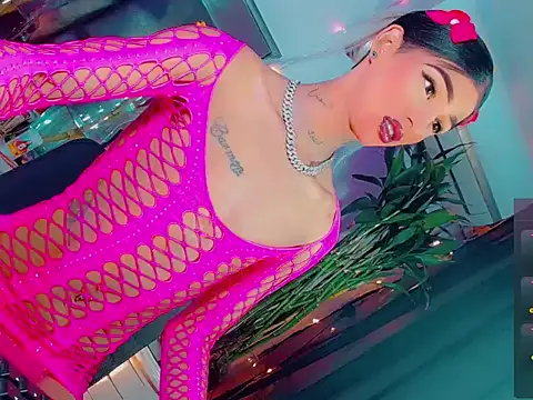 agathaferrer3 online show from April 18, 10:39 am