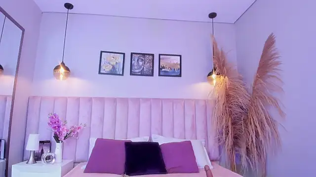 Tracy lee  online show from March 26, 9:18 pm