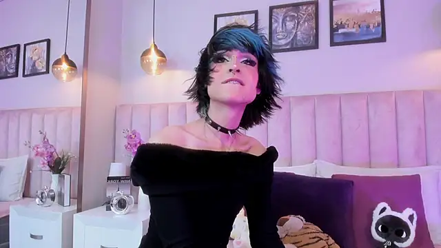 Tracy lee  online show from March 28, 8:33 pm