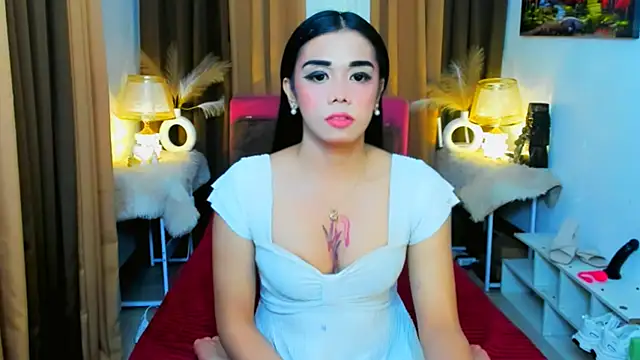 demsayhollywood555 online show from January 12, 6:15 pm