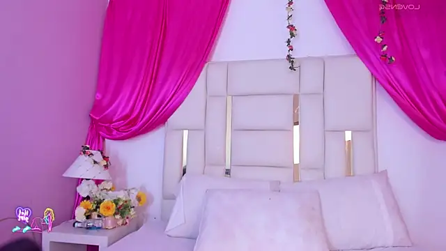 Silvanna-Casstro online show from April 10, 11:38 am