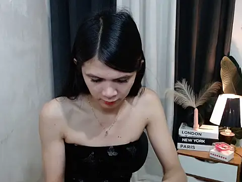 Pretty Lys online show from April 30, 3:56 am
