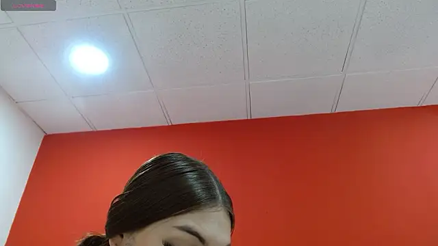 lizz lunna online show from February 20, 8:11 pm