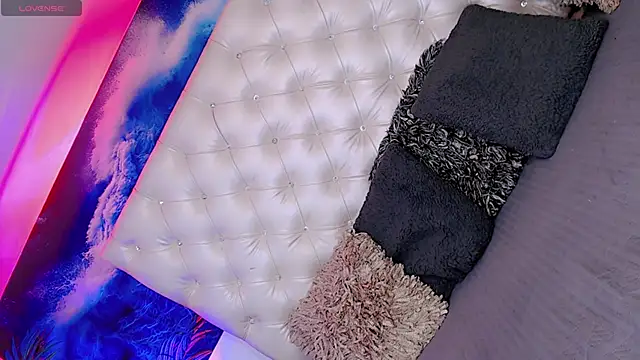 babyAnthonella online show from February 9, 12:56 pm