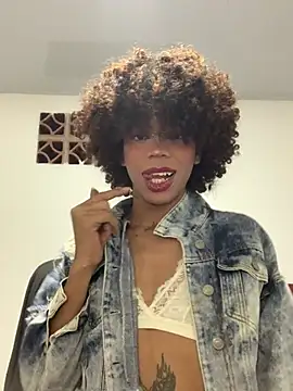 julietha sexy online show from February 2, 5:28 am