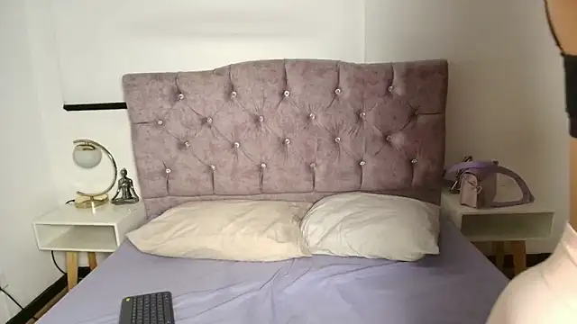 Ruby Rouge  online show from March 19, 7:14 pm