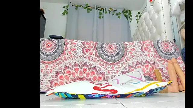 sweet supreme online show from March 19, 10:43 pm