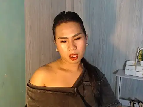 mauie69 online show from July 18, 11:32 pm