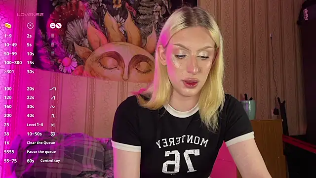 LexieWintour online show from March 19, 1:22 pm