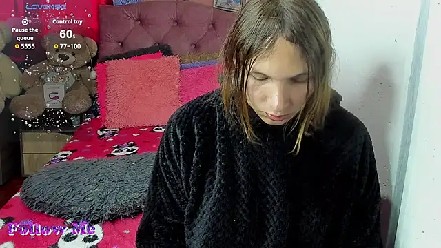 Tiffanny bunny97 online show from March 18, 9:47 pm