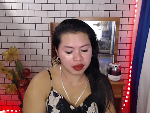 LovelyJessaXX online show from March 25, 11:48 am