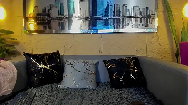 Noha  scott online show from March 29, 2:17 pm