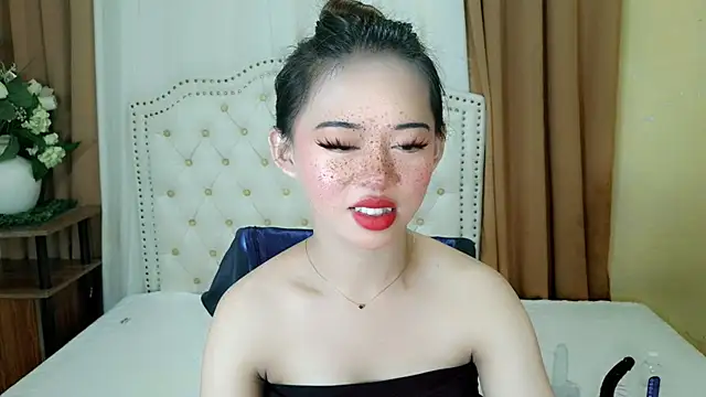 Seductive sophie online show from June 5, 3:10 am