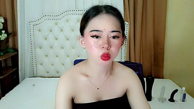 Seductive sophie online show from June 30, 2:33 am