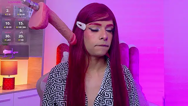 Danika Dahl online show from June 23, 9:01 pm