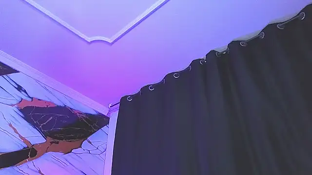 dark nina   online show from June 20, 4:48 am