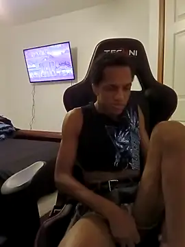 AlphaPremiere online show from April 29, 11:32 pm