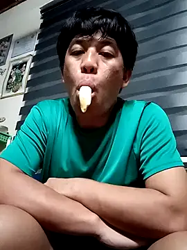 akiramoore online show from July 28, 3:54 pm