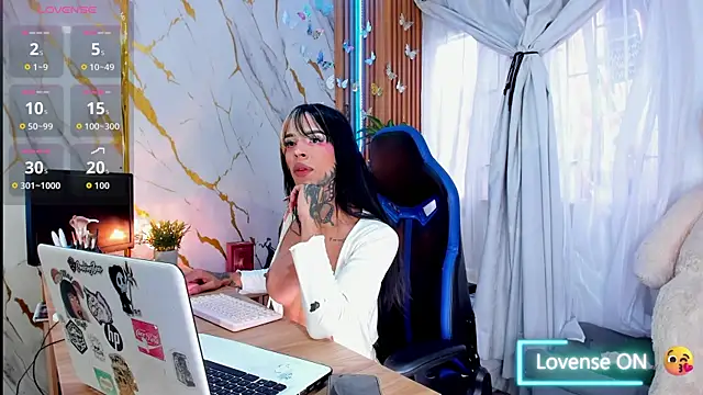 Dafne kee online show from July 27, 4:36 pm