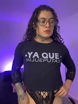 XelDesire online show from May 4, 3:17 pm