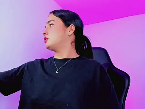 sofi-nyx online show from June 3, 6:44 pm