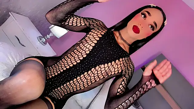sexyjessicamistres online show from July 28, 9:25 pm