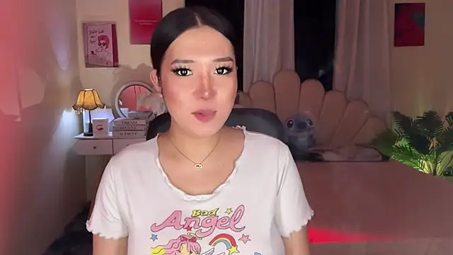 RingMyBelle online show from June 13, 11:54 am