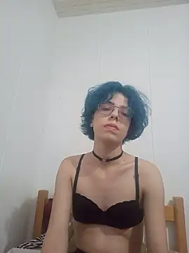 RobinTheBirdy online show from August 2, 7:24 pm