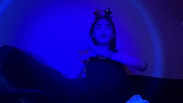 MarlyJess online show from June 15, 3:25 pm
