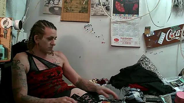 VanillaSnowcones online show from June 30, 5:18 am