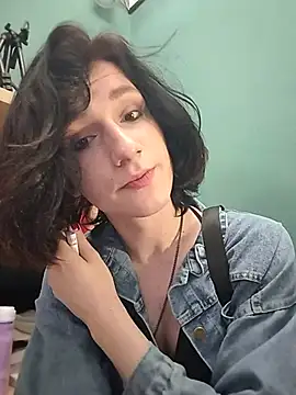 MickeQuinee online show from July 14, 9:02 am